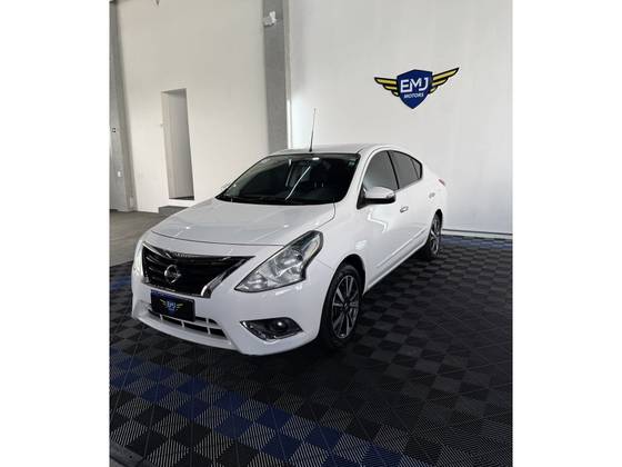 NISSAN VERSA 1.6 16V FLEXSTART UNIQUE 4P XTRONIC NISSAN VERSA 1.6 16V FLEXSTART UNIQUE 4P XTRONIC